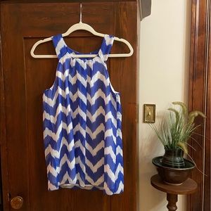 Woman’s chevron sleeveless top